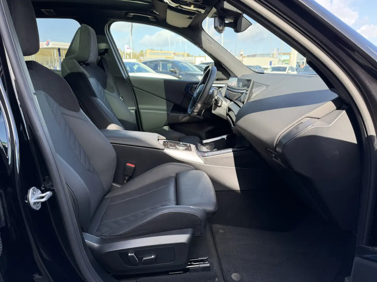 20 xDrive M Sport Panoramadak Trekhaak Leder ACC LED Achteruitrijcamera Stuurwielverwarming Carplay