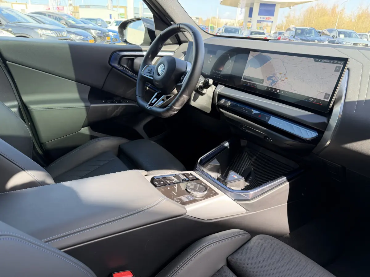 20 xDrive M Sport Panoramadak Trekhaak Leder ACC LED Achteruitrijcamera Stuurwielverwarming Carplay