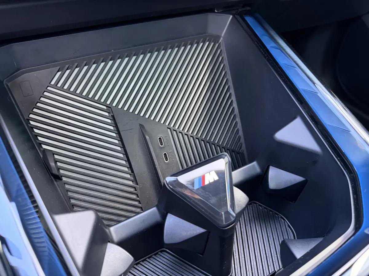 20 xDrive M Sport Panoramadak Trekhaak Leder ACC LED Achteruitrijcamera Stuurwielverwarming Carplay
