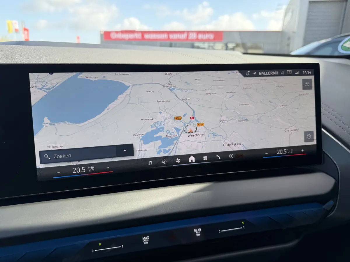 20 xDrive M Sport Panoramadak Trekhaak Leder ACC LED Achteruitrijcamera Stuurwielverwarming Carplay