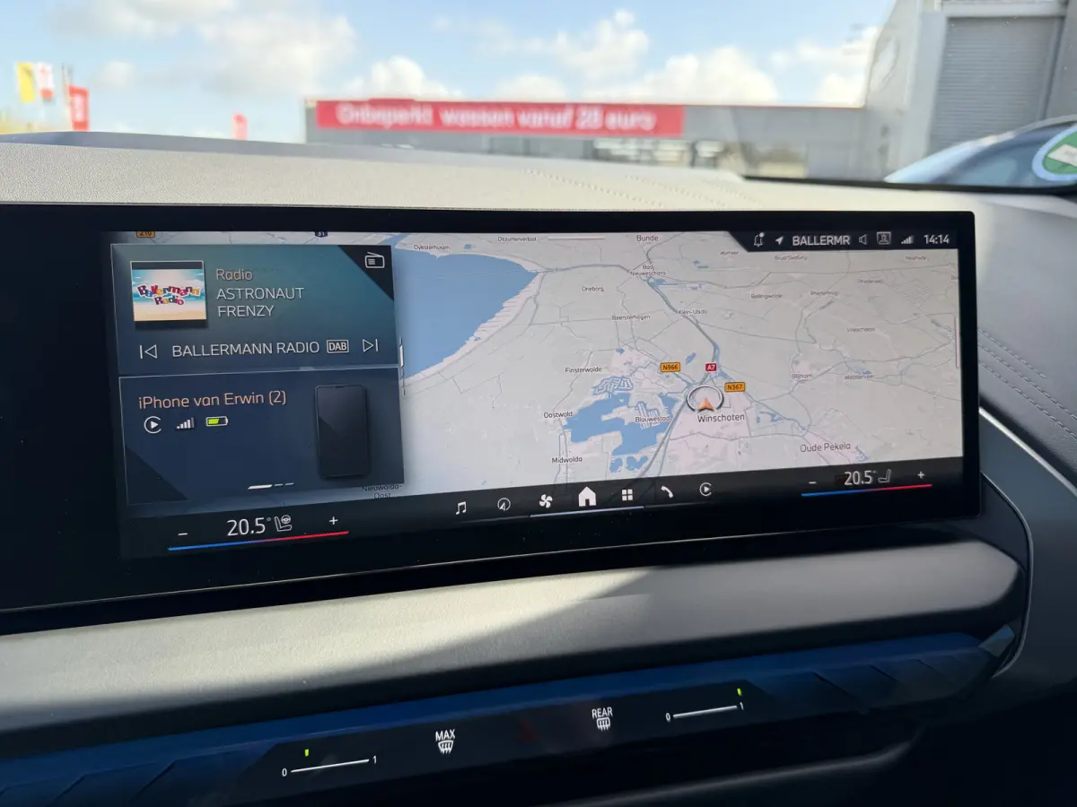 20 xDrive M Sport Panoramadak Trekhaak Leder ACC LED Achteruitrijcamera Stuurwielverwarming Carplay