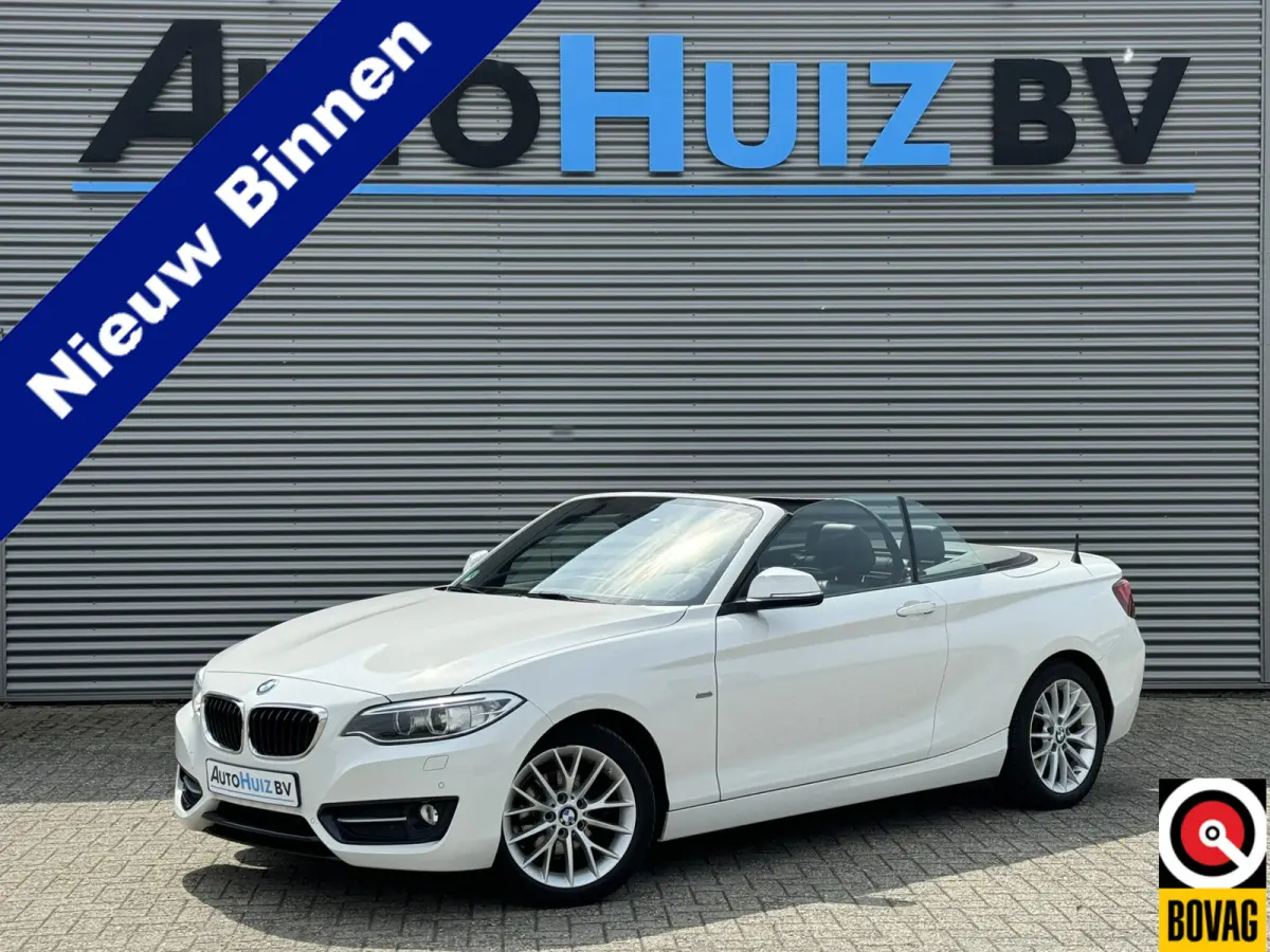 218i Executive Sport Line Leer Navigatie PDC Xenon Climate Control Stuurverwarming Stoelverwarming