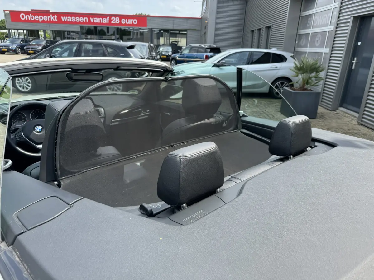 218i Executive Sport Line Leer Navigatie PDC Xenon Climate Control Stuurverwarming Stoelverwarming