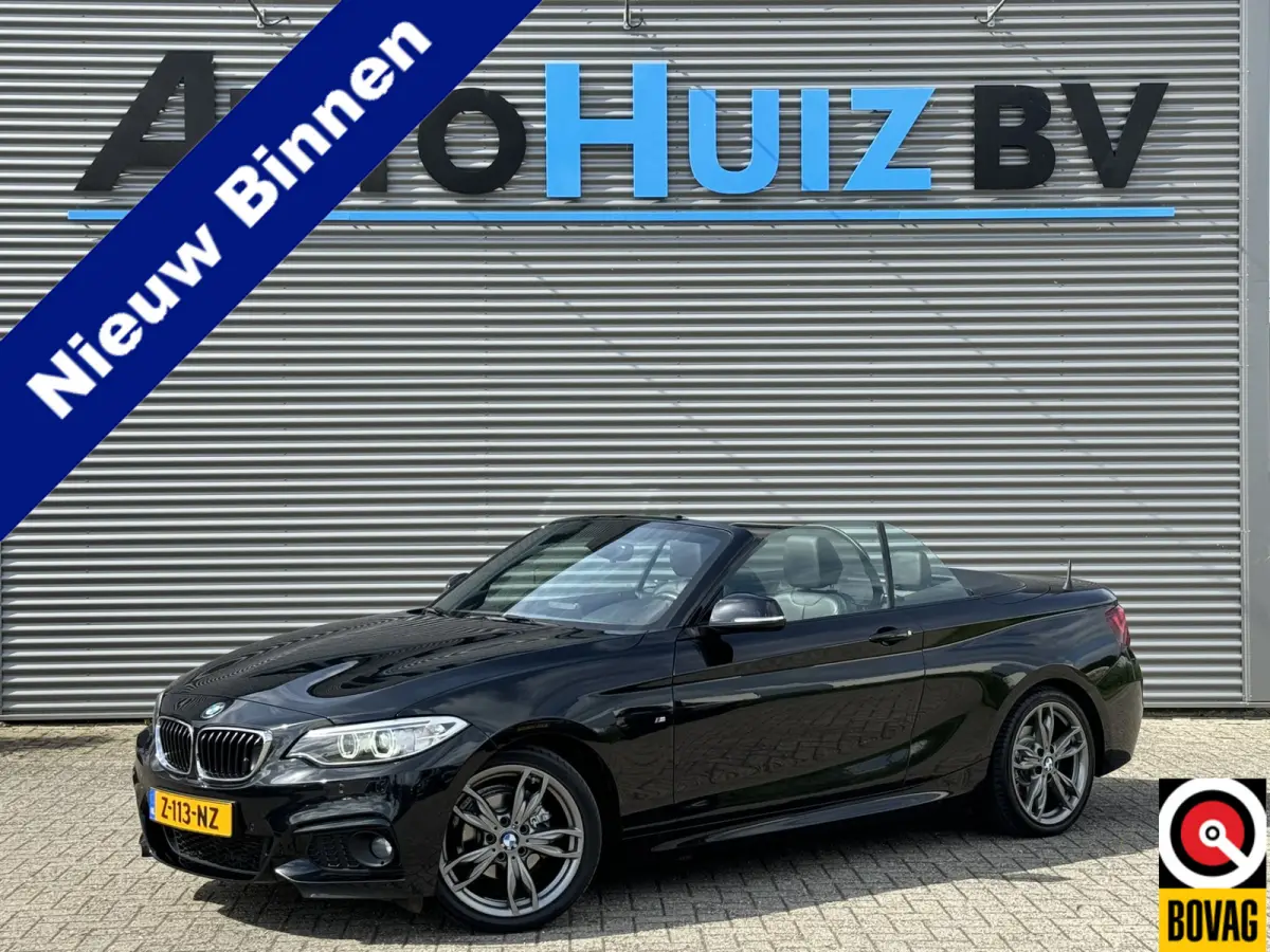 218i High Executive M Sport 18 inch Xenon Lederen interieur PDC Navigatie Stuurverwarming Stoelverwarming 18 Inch