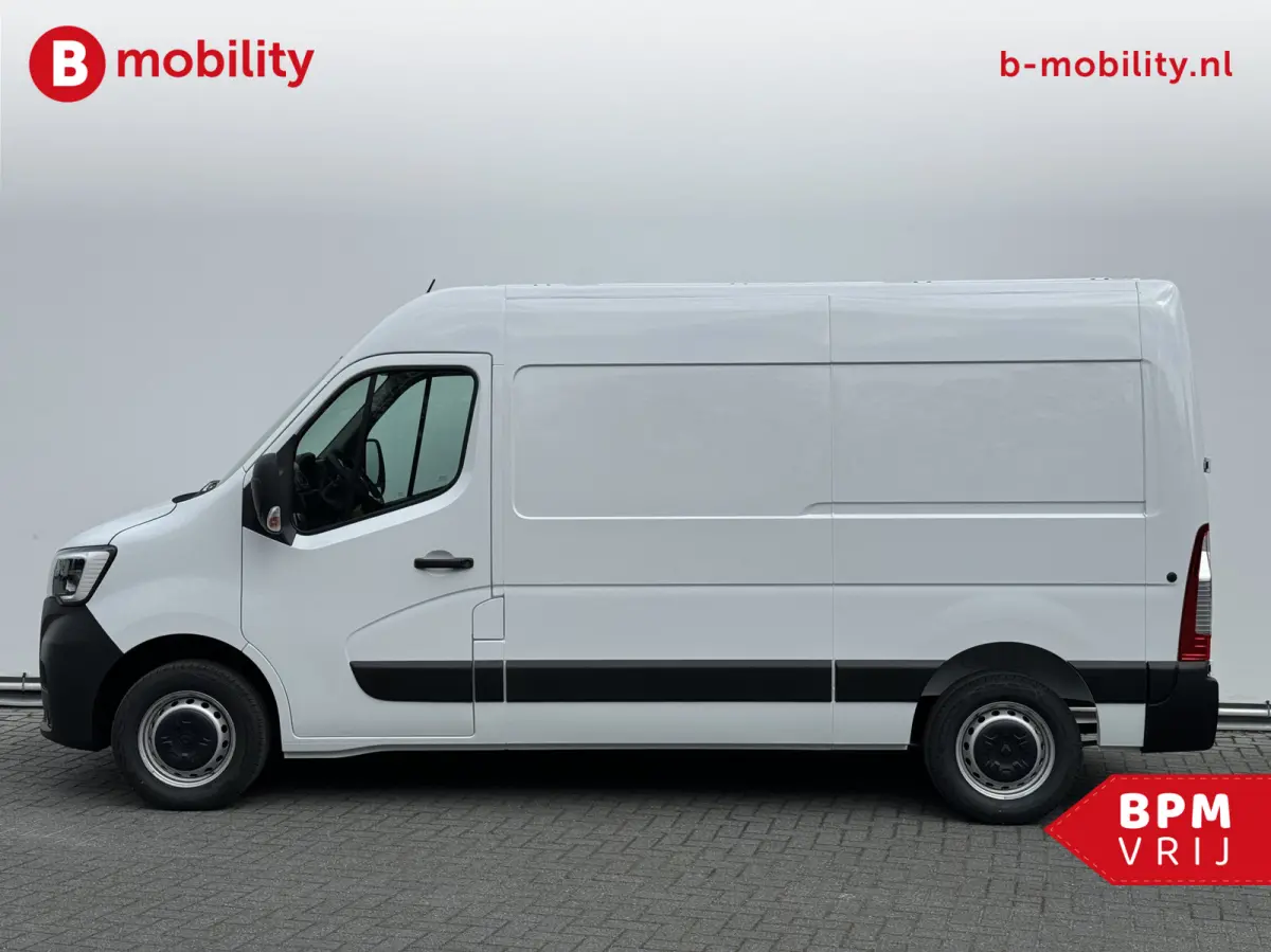T35 2.3 dCi 135PK L2H2 V/A €14 Per Dag!! Comfort Rijklaar! NIEUW 10x VOORRAAD | Trekhaak | Betimmering | Navigatie | PDC