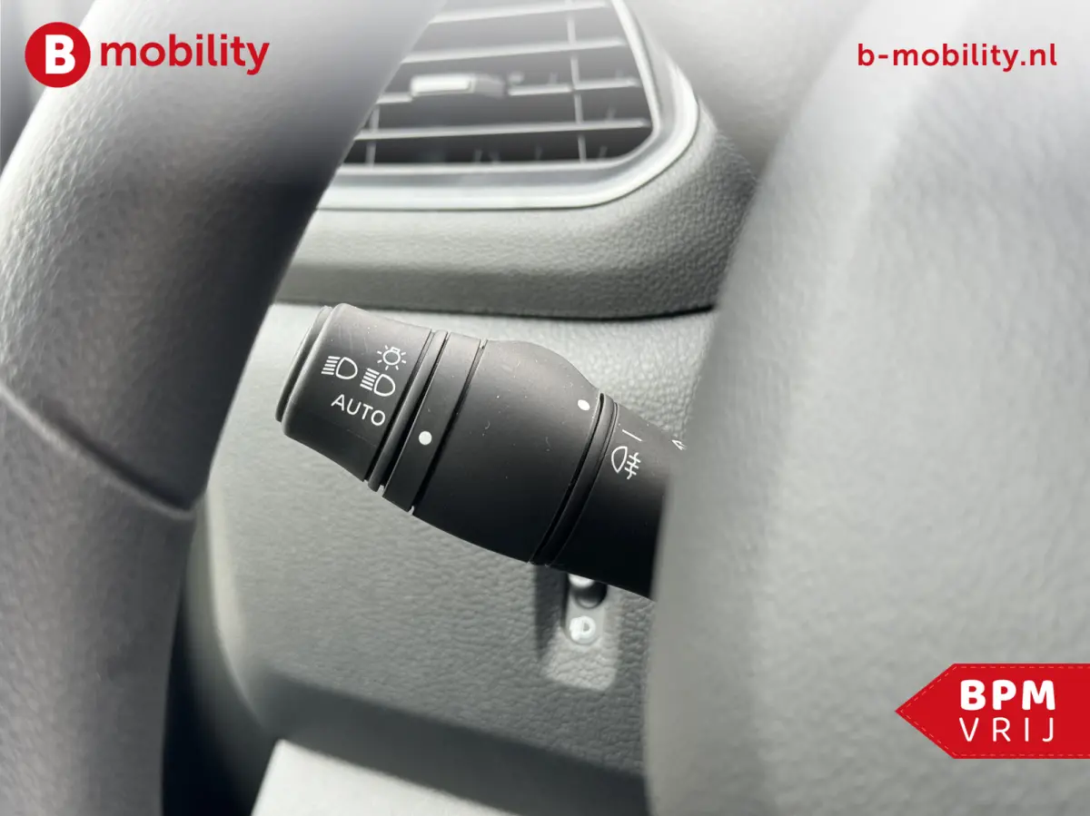T35 2.3 dCi 135PK L2H2 V/A €14 Per Dag!! Comfort Rijklaar! NIEUW 10x VOORRAAD | Trekhaak | Betimmering | Navigatie | PDC