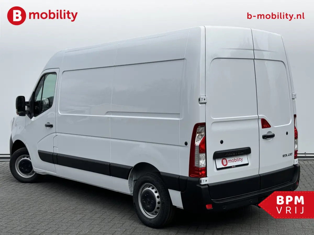 T35 2.3 dCi 135PK L2H2 V/A €14 Per Dag!! Comfort Rijklaar! NIEUW 10x VOORRAAD | Trekhaak | Betimmering | Navigatie | PDC