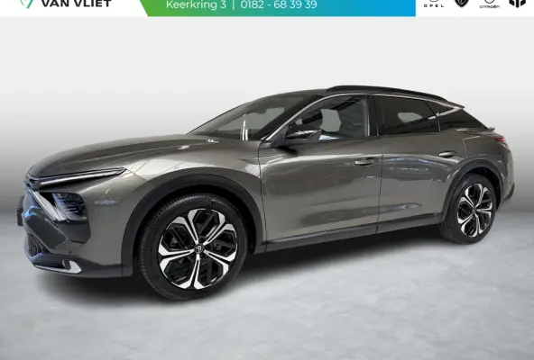 130pk Automaat Business Plus | Leder | Navigatie | Apple Carplay/Android Auto| Achteruitrijcamera | Voorruitverwarming | Stuurwielverwarming