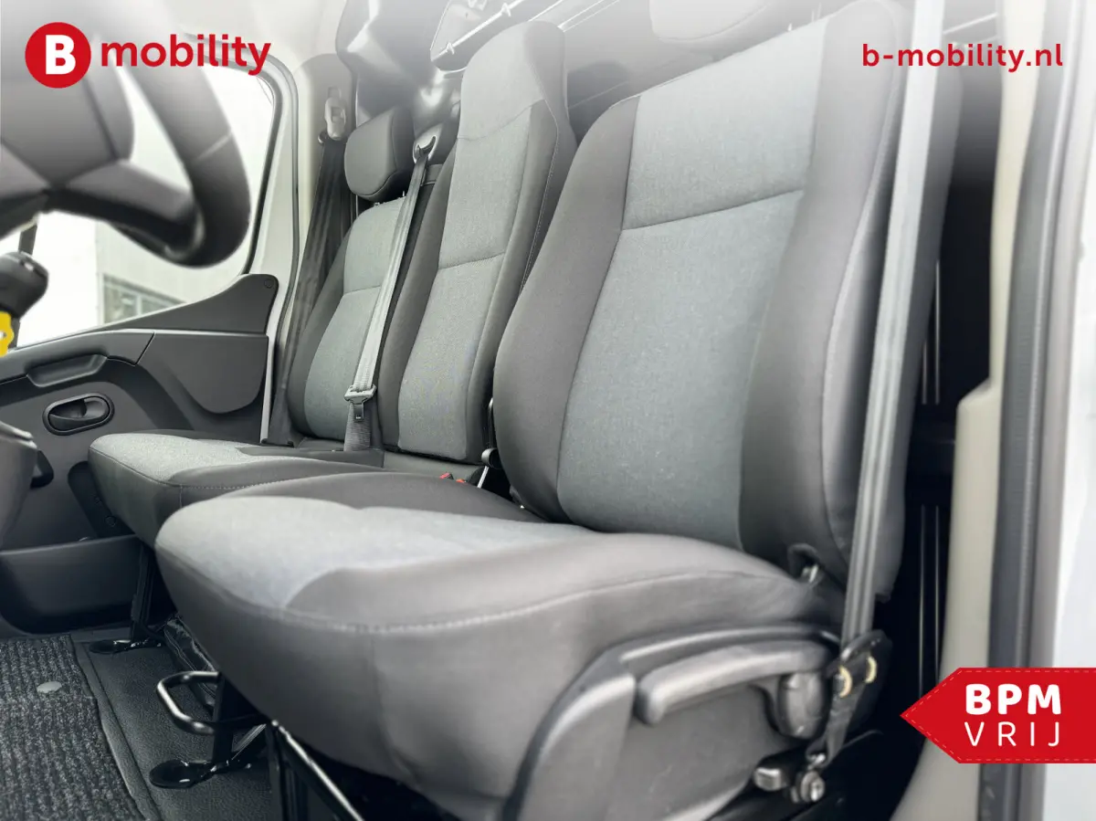 T35 2.3 dCi 135PK L2H2 V/A €14 Per Dag!! Comfort Rijklaar! NIEUW 10x VOORRAAD | Trekhaak | Betimmering | Navigatie | PDC