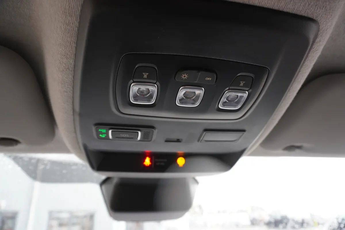 2.0 dCi 170PK T30 L2H1 Luxe Automaat Schuifdeur L/R Nr. V189 | Climate | Adapt. Cruise | Navi | Trekhaak | Betimmering