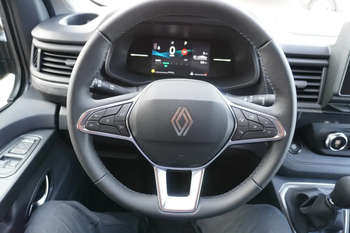 2.0 Blue dCi 170pk T30 L2H1 Red Edition Exclusive Automaat Schuifdeur L / R Nr. V203 | Climate | Cruise | Navi | Trekhaak | Achterklep | Betimmering