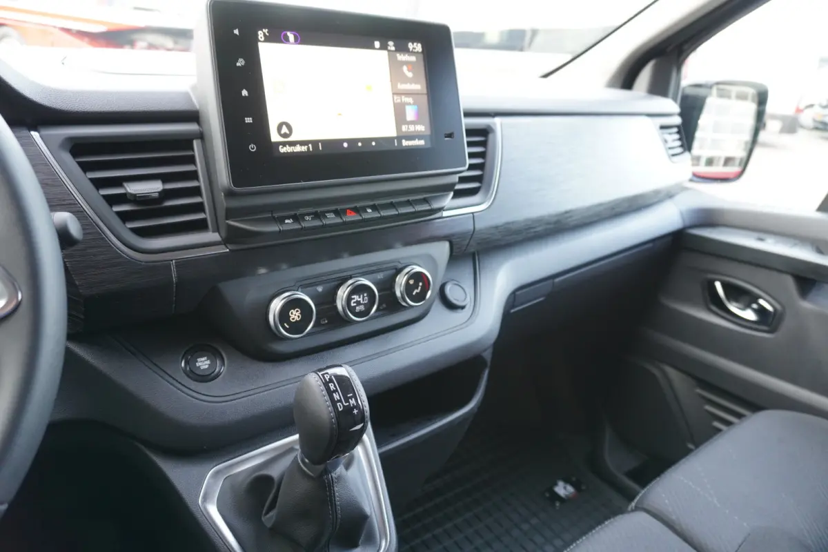 2.0 Blue dCi 170pk T30 L2H1 Red Edition Exclusive Automaat Schuifdeur L / R Nr. V203 | Climate | Cruise | Navi | Trekhaak | Achterklep | Betimmering