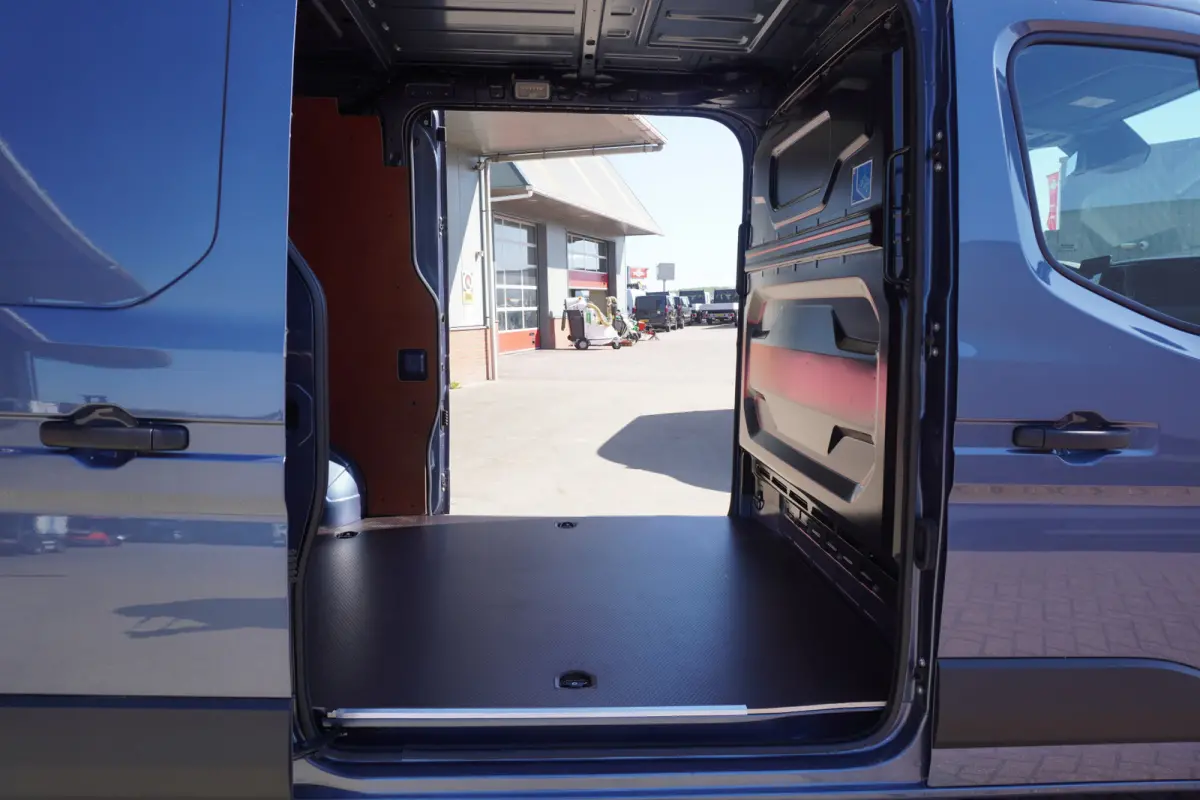 T35 2.0 dCi 170PK L2H2 Extra Schuifdeur L / R Nr. V069 | Climate | Navi | Cruise | Trekhaak | Betimmering