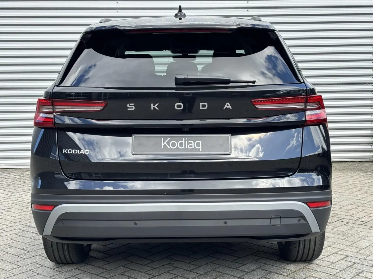 1.5 TSI MHEV Business Edition 150 PK | Automaat | Matrix LED Koplampen | Navigatie | Lounge interieur | Light & View pakket | Keyless Entry | Achteruitrijcamera | Climate Control | Adaptive 