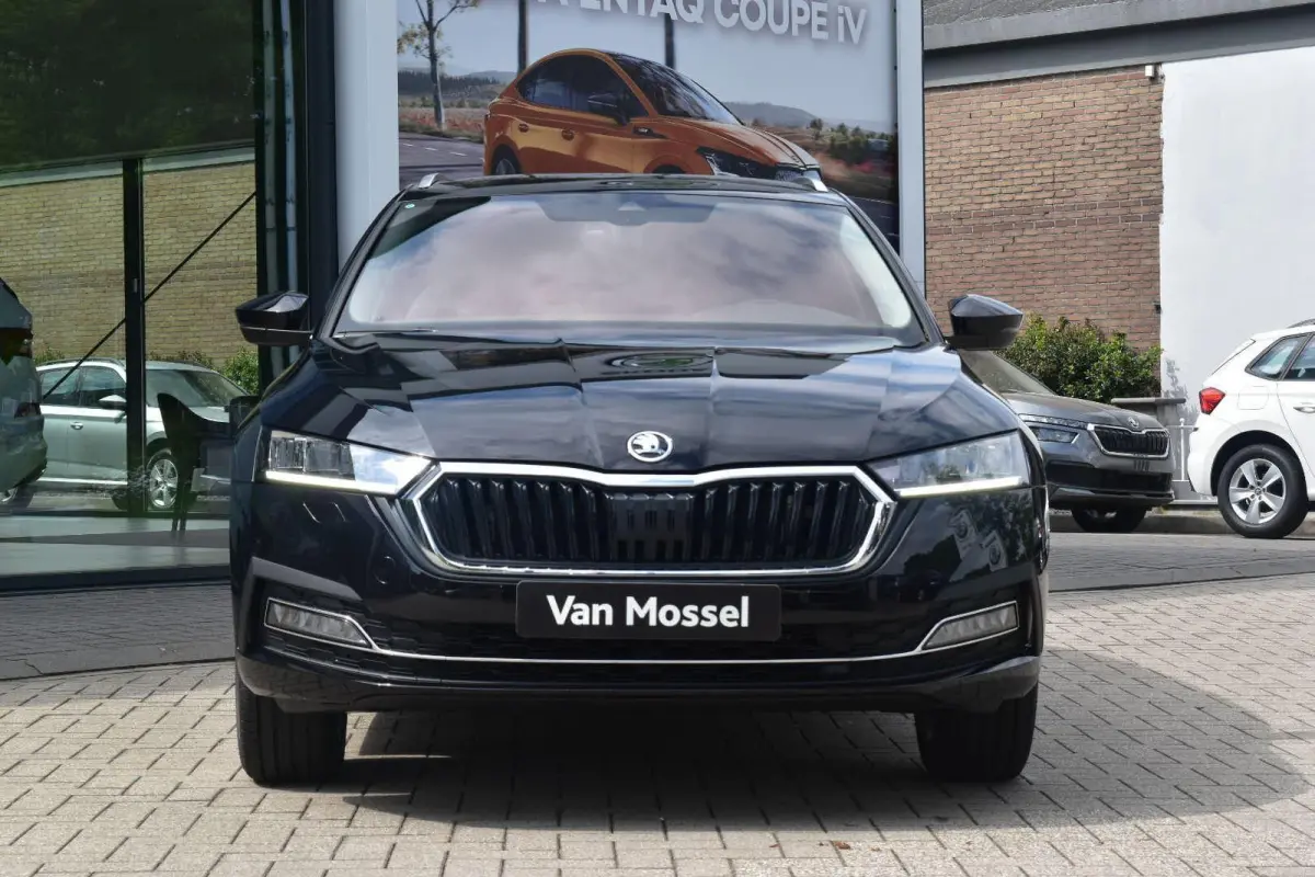1.0 TSI Business Edition Plus 110 PK | LED Koplampen | Navigatie | Trekhaak | Climate Control | Adaptive Cruise Control | Travel pakket | Apple Carplay/Android Auto | Elektrische achterklep 