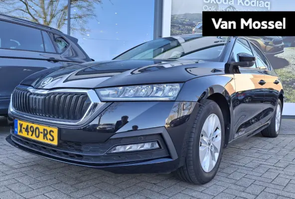 1.0 e-TSI Ambition | Parkeersensoren | Verwarmbare voorstoelen | Virtual cockpit | Cruise control | Navi