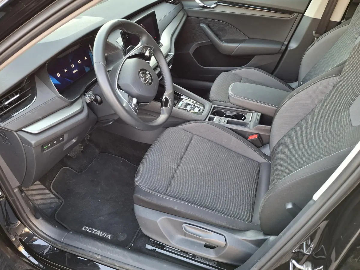 1.0 e-TSI Ambition | STOELVERWARMING | PARKEERSENSOREN | VIRTUAL COCKPIT | CRUISE CONTROL |  NAVIGATIE |