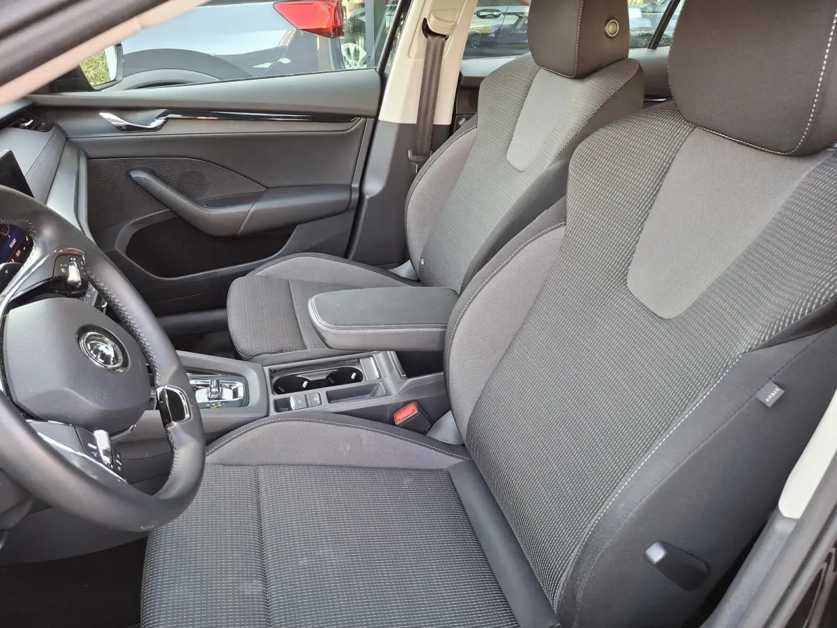 1.0 e-TSI Ambition | STOELVERWARMING | PARKEERSENSOREN | VIRTUAL COCKPIT | CRUISE CONTROL |  NAVIGATIE |