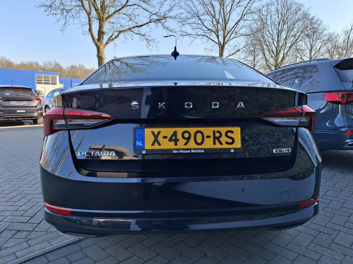 1.0 e-TSI Ambition | STOELVERWARMING | PARKEERSENSOREN | VIRTUAL COCKPIT | CRUISE CONTROL |  NAVIGATIE |