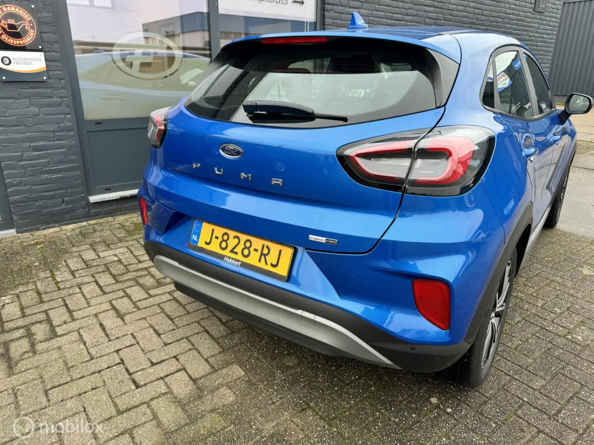1.0 EcoBoost Titanium X First Edition