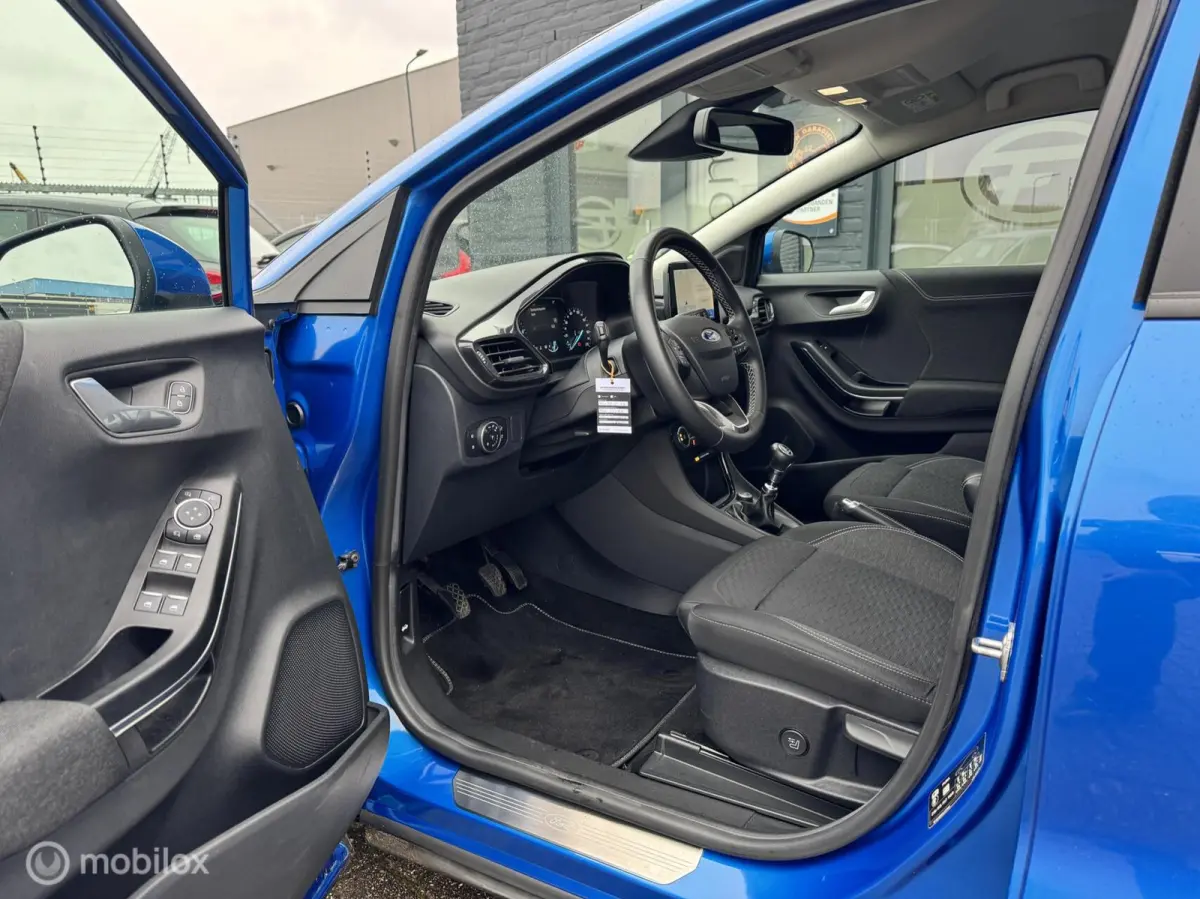 1.0 EcoBoost Titanium X First Edition
