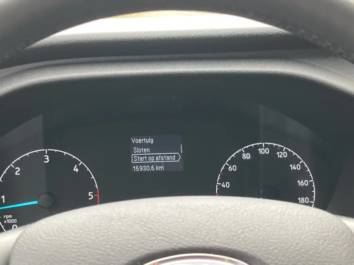 300 2.0 TDCI L1H1 Trend 130pk/96kW Automaat | BPM VRIJ! | | Dodehoek | Multimediascherm | Carplay | Camera | Voorruitverwarming | etc. etc. 79885