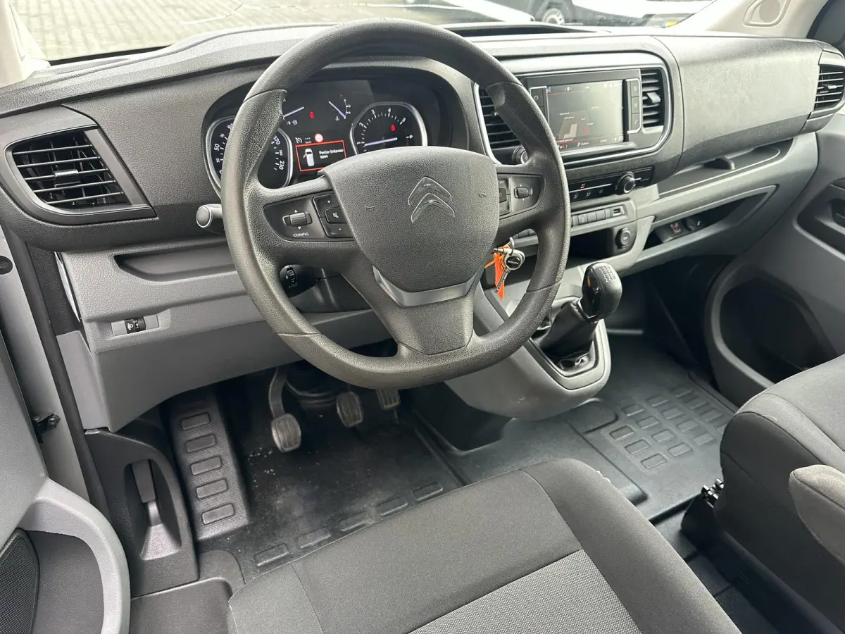 1.6 BlueHDI 95 Club M*NAVI*CRUISE*A/C*TEL*PDC*