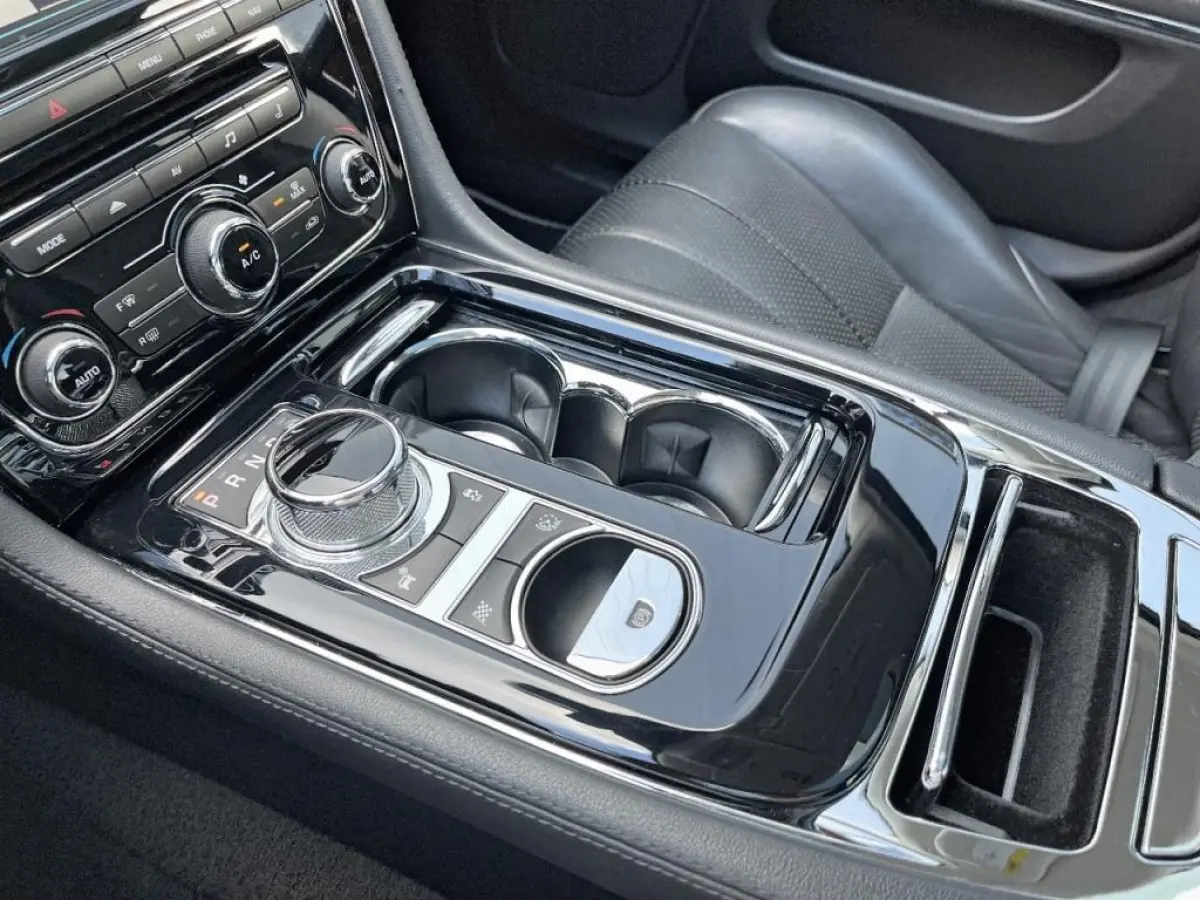 3.0 V6 341 PK SC AWD LEDER SCHUIFDAK LMV NAVIGATIE CRUISE