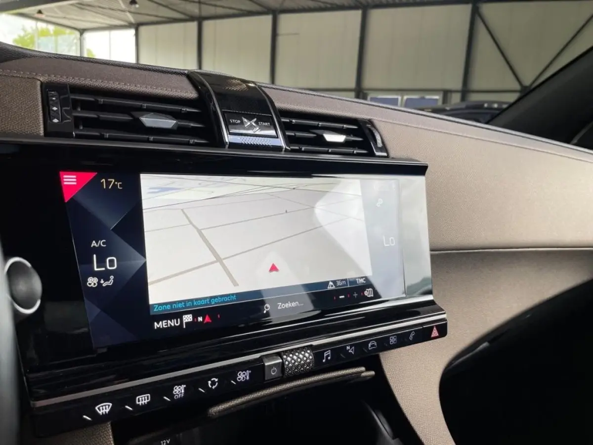 1.2 130PK ECC LMV LED NAVIGATIE CAMERA DS 7 Crossback 1.2 PT ECC LMV SPORTSTOELEN LED NAVIGATIE CAMERA