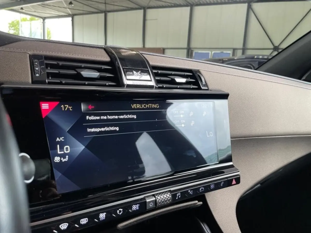 1.2 130PK ECC LMV LED NAVIGATIE CAMERA DS 7 Crossback 1.2 PT ECC LMV SPORTSTOELEN LED NAVIGATIE CAMERA