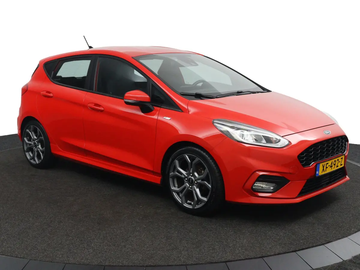 1.0 EcoBoost ST-Line 17" LMV| Navigatie | LED | Climate Control | Cruise Control
