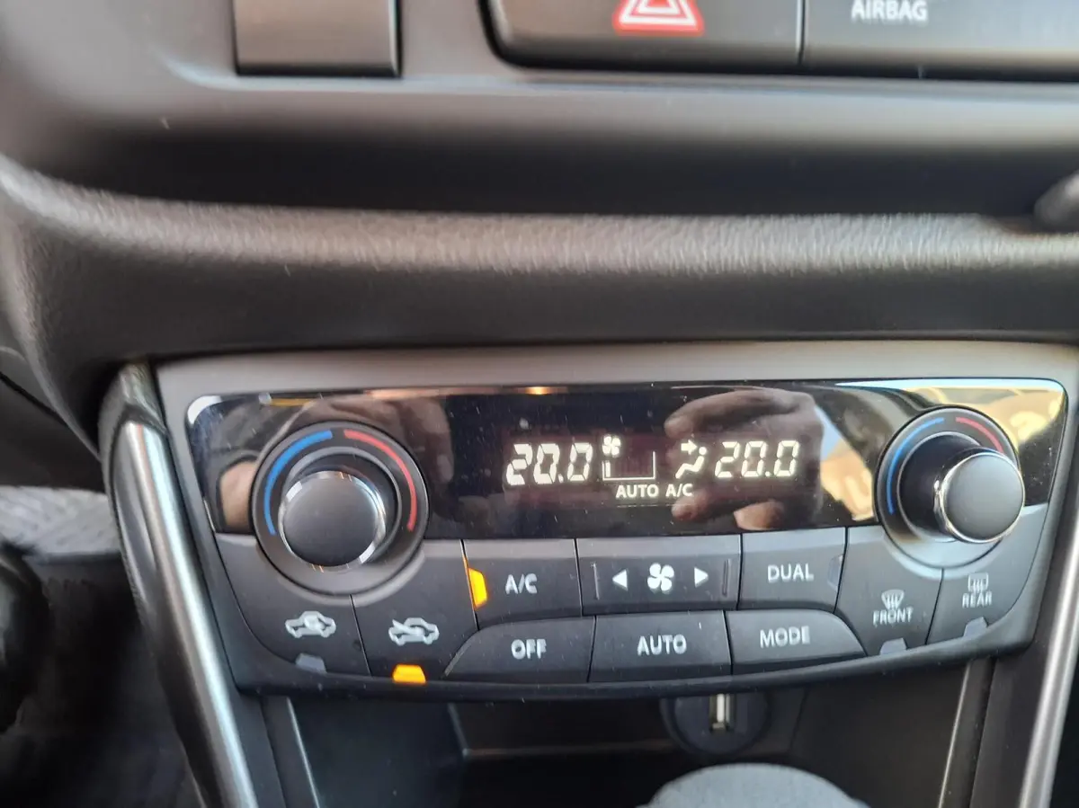 1.5 Hybrid Select afn.trekhaak AUTOMAAT