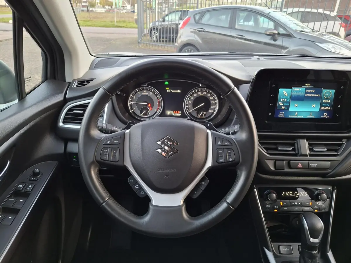1.5 Hybrid Select afn.trekhaak AUTOMAAT