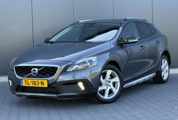 2.5 T5 AWD Summum Leder - Xenon - 5 Cilinder - Uniek