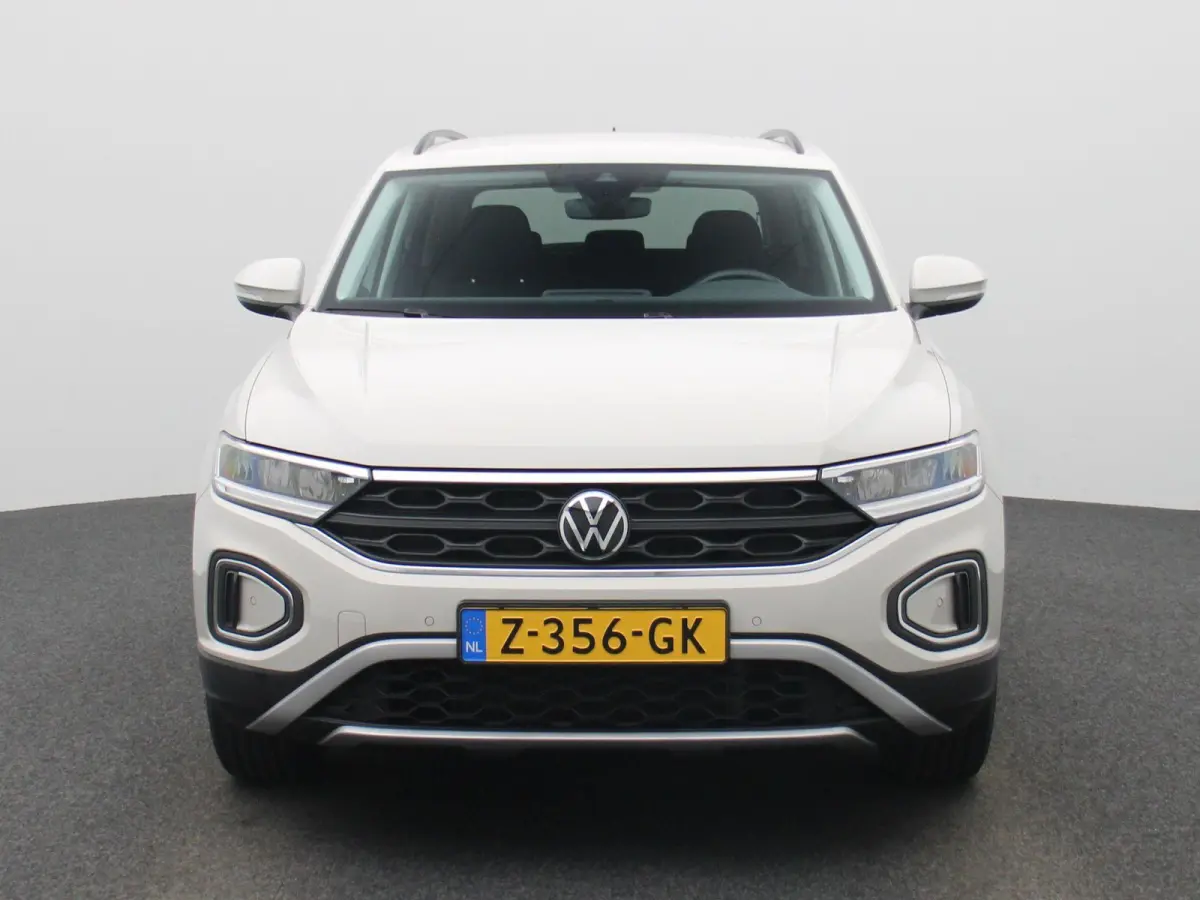 1.0 TSI Life | Navigatie | Draadloze Apple Carplay | Adaptieve cruise control | Travel Assist | LED verlichting |