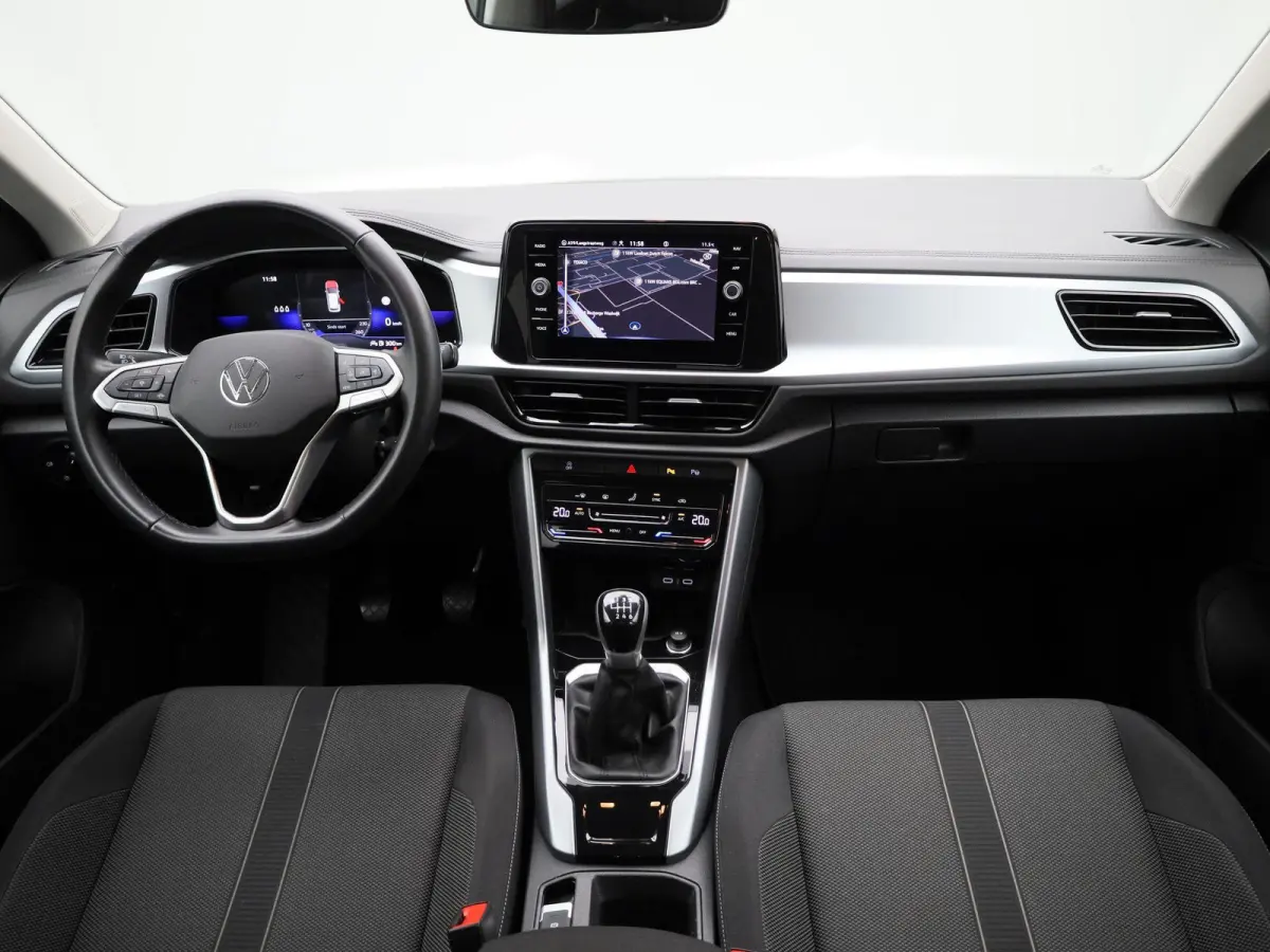 1.0 TSI Life | Navigatie | Draadloze Apple Carplay | Adaptieve cruise control | Travel Assist | LED verlichting |