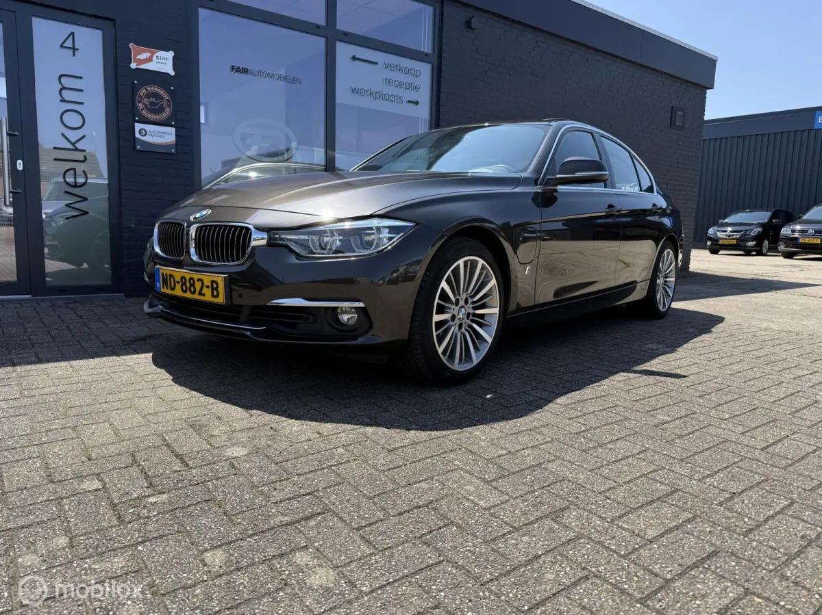 330e Centennial Executive €15950