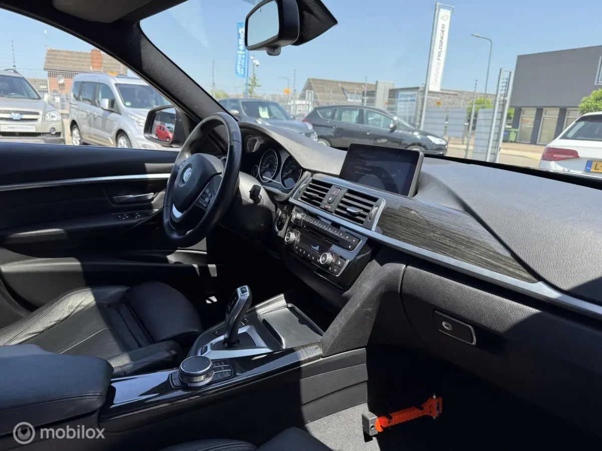 330e Centennial Executive €15950
