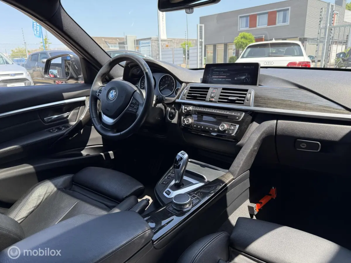 330e Centennial Executive €15950