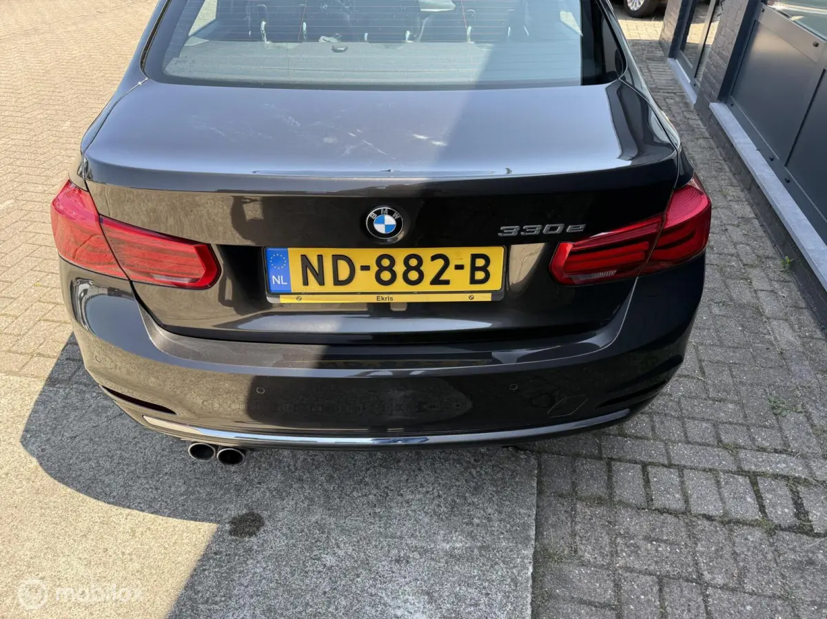 330e Centennial Executive €15950