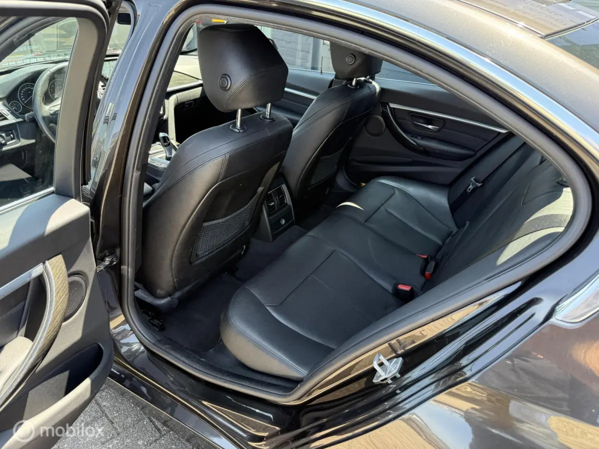 330e Centennial Executive €15950