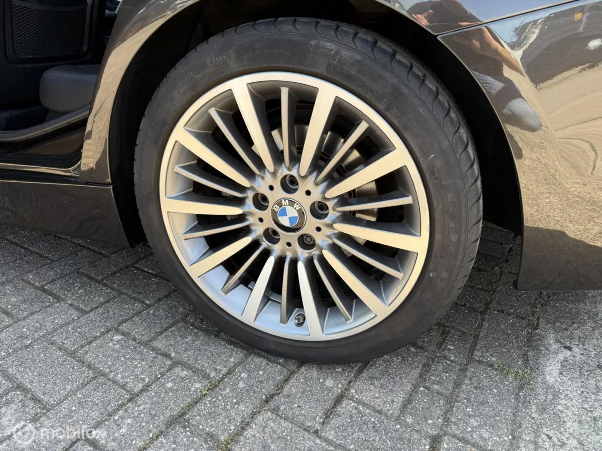 330e Centennial Executive €15950