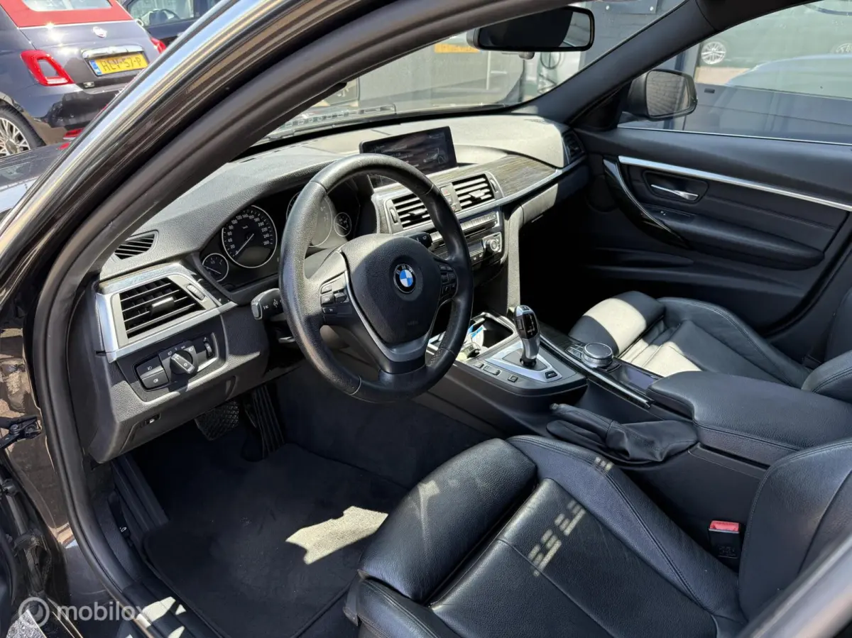 330e Centennial Executive €15950