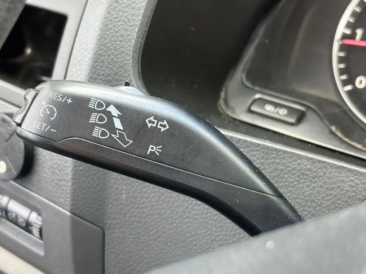 2.0 TDI L2H1 BM Comfortline | 2-2-2-3 Zits | Airco | Cruise Control