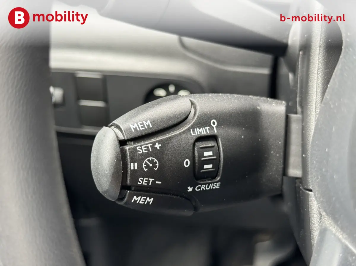 1.2 PureTech Business Apple CarPlay Cruise Control | DAB | Airco | Bluetooth Telefoon