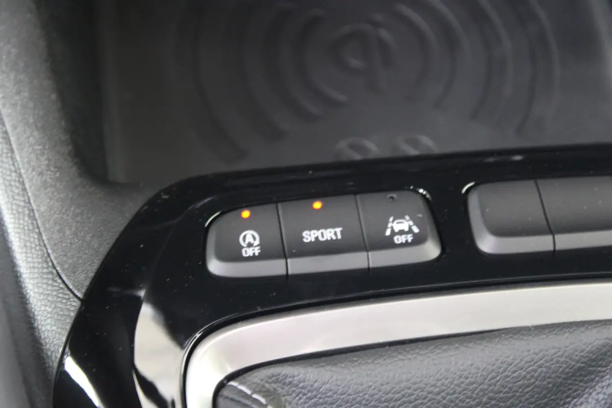 1.2 Turbo GS | 8 Jaar garantie | Camera | Climate control | Stoel- & stuurverwarming | LED koplampen |
