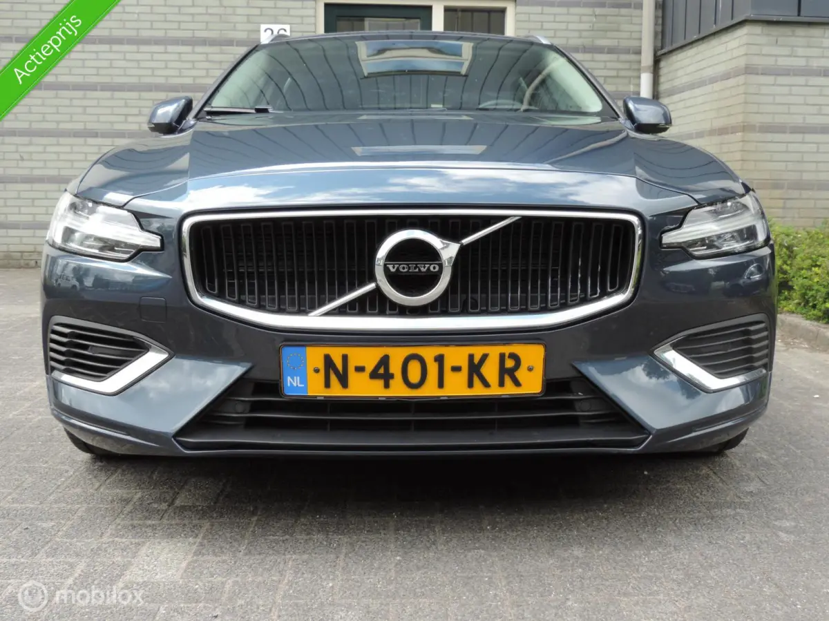 2.0 T6 Recharge AWD R-Design Trekhaak in Top staat!!