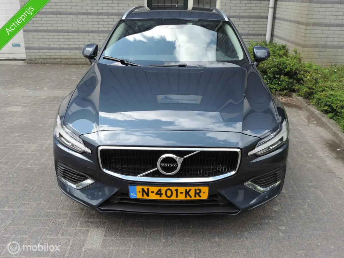 2.0 T6 Recharge AWD R-Design Trekhaak in Top staat!!