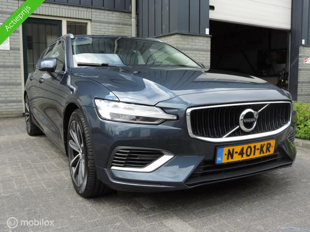 2.0 T6 Recharge AWD R-Design Trekhaak in Top staat!!