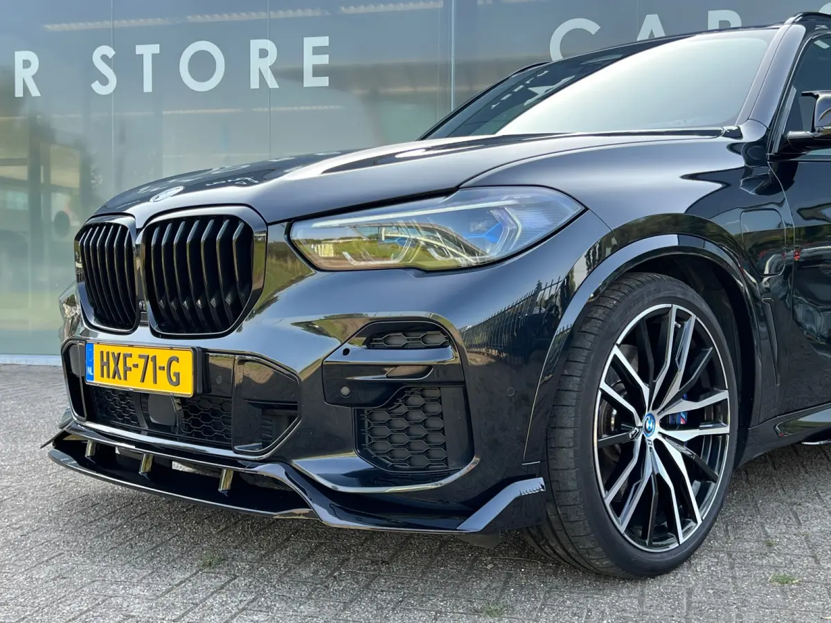 XDrive45e High Executive M SPORT Pano Laser HuD Skylounge Massag SOH94%